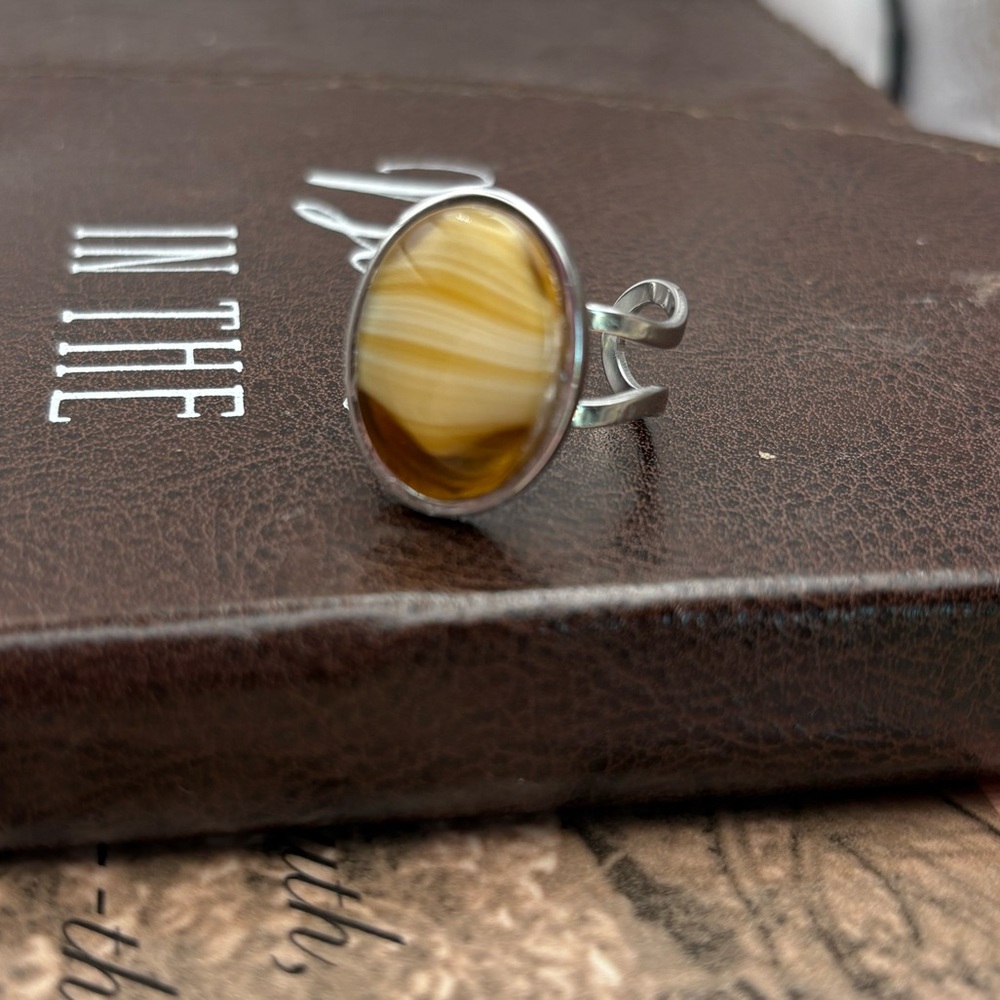 Vintage 1970s Yellow Striped Agate Ring • Stainless Steel Adjustable - Picture 9 of 15